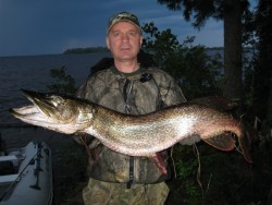 Озеро Окуневое. Рыбалка в Томской области.