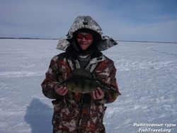 Рыбалка на озере Васильево. Окунь 1,1 кг.