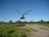 Готовимся к погрузке в вертолет.