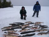 Рыбалка на озере Елань в Томской области.