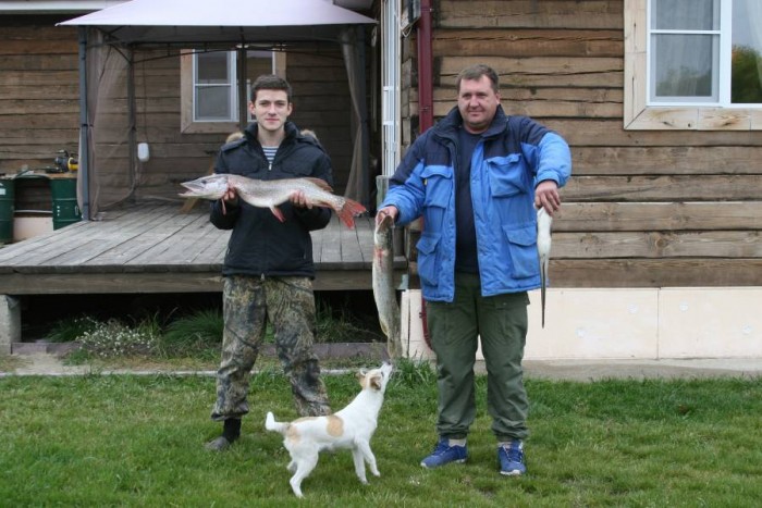 Рыболовная база отдыха "Клёвое место". Рыбалка в сентябре.2014 года