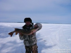 Зимняя рыбалка на озере Щучье.